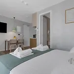 Anchor Apartment