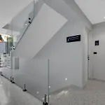 Anchor Apartment *