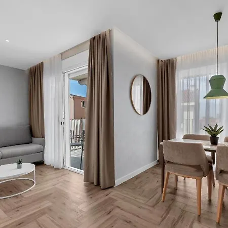 Anchor Apartment